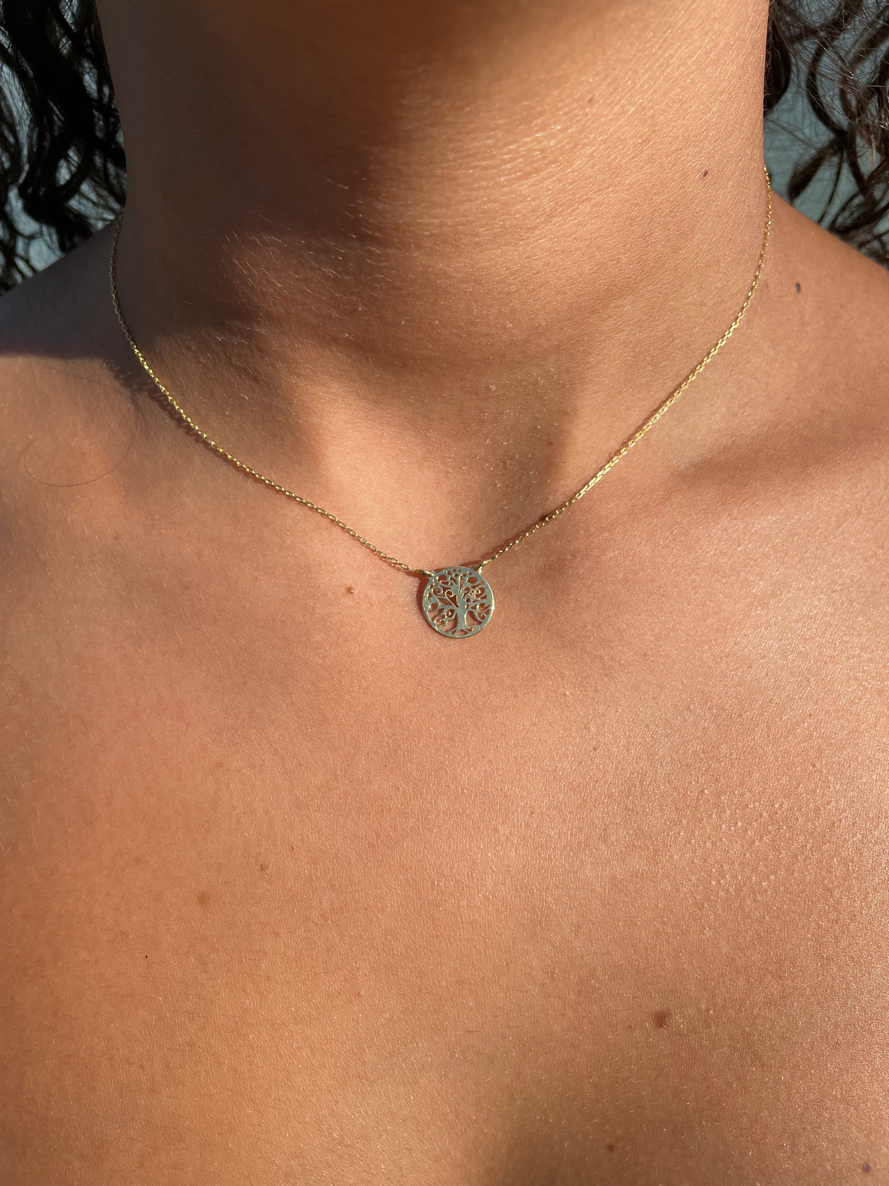 Kette mit Baum Motiv aus 14 Karat Gelbgold