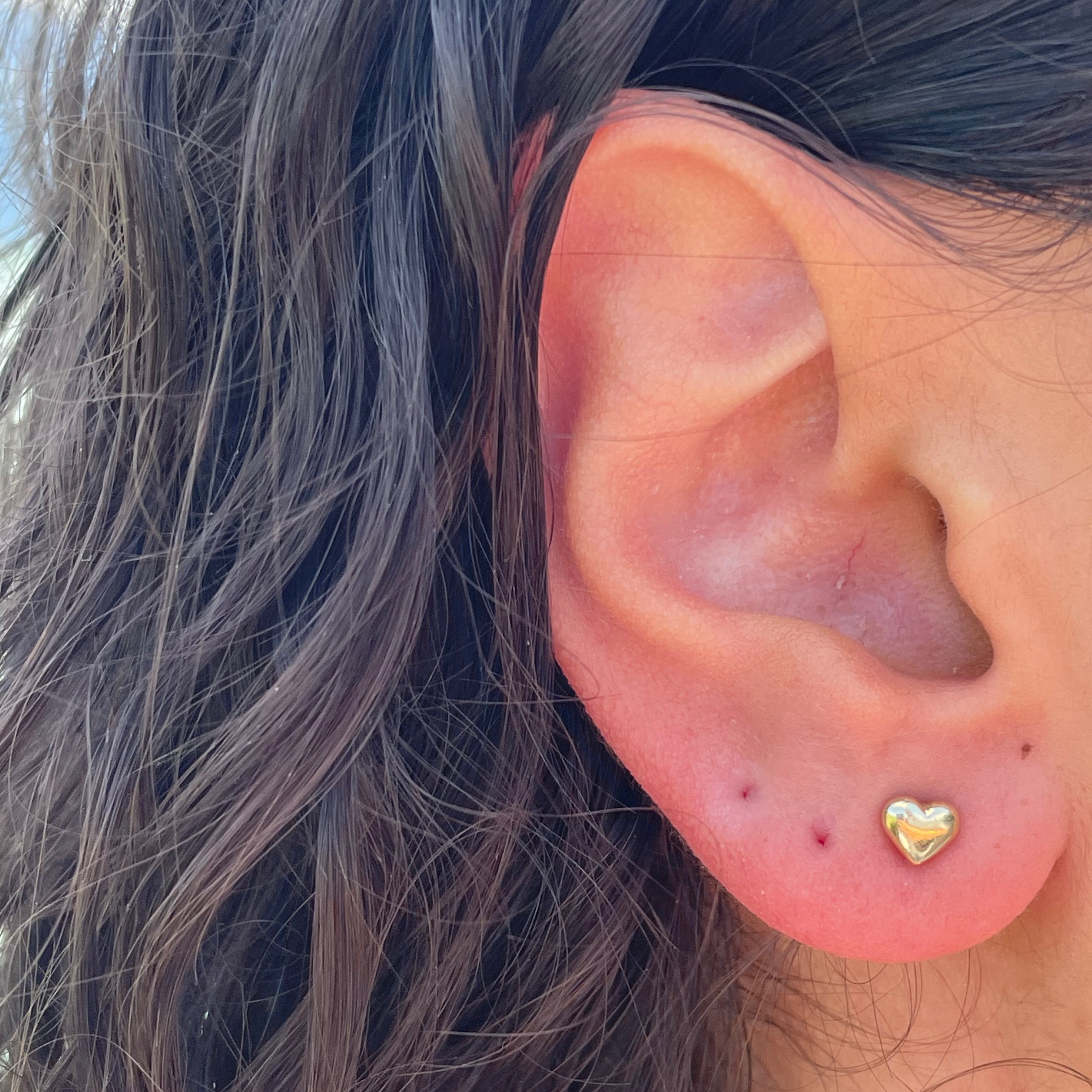 Puffy Herz Ohrstecker aus 14 Karat Gelbgold