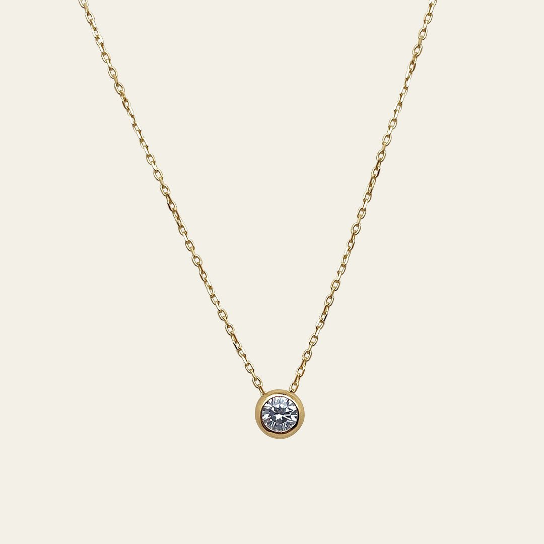 Zirkonia Stein Anhänger mit Kette aus 14 Karat (585er) Gelbgold in runder Fassung
